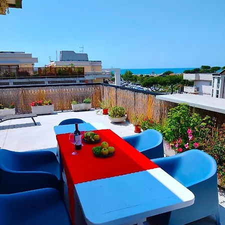 -penthouse Con Terrazza Panoramica -free Parking- *