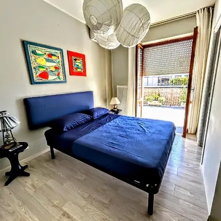 -penthouse Con Terrazza Panoramica -free Parking- Appartement