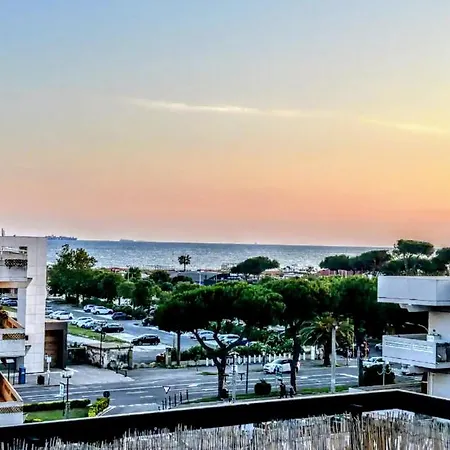 Appartement -penthouse Con Terrazza Panoramica -free Parking- *