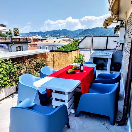 Appartement -penthouse Con Terrazza Panoramica -free Parking-