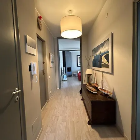 -penthouse Con Terrazza Panoramica -free Parking- アパート *