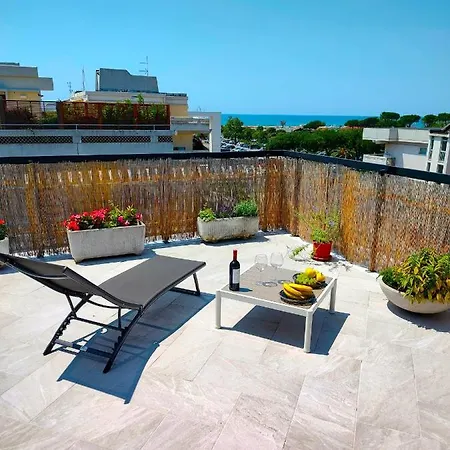 アパート -penthouse Con Terrazza Panoramica -free Parking-