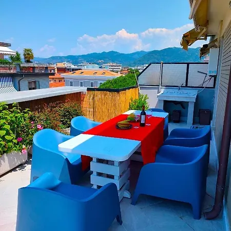 -penthouse Con Terrazza Panoramica -free Parking- *
